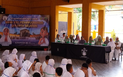 Peragaan Manasik Haji Para Siswa MIN 9 Jakarta